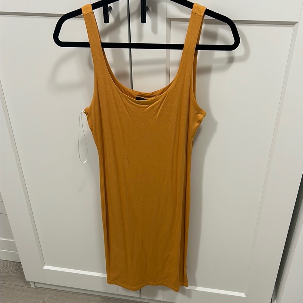 Papaya Golden Sleeveless Dress